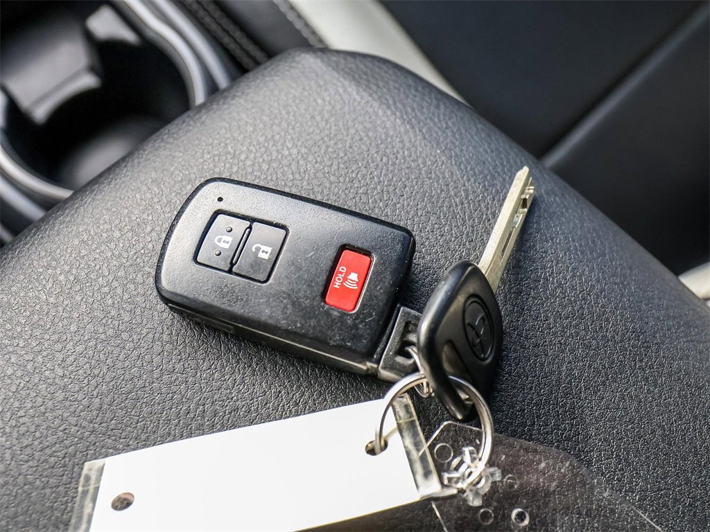 Used 2021 Toyota Tacoma TRD Off-Road image 35