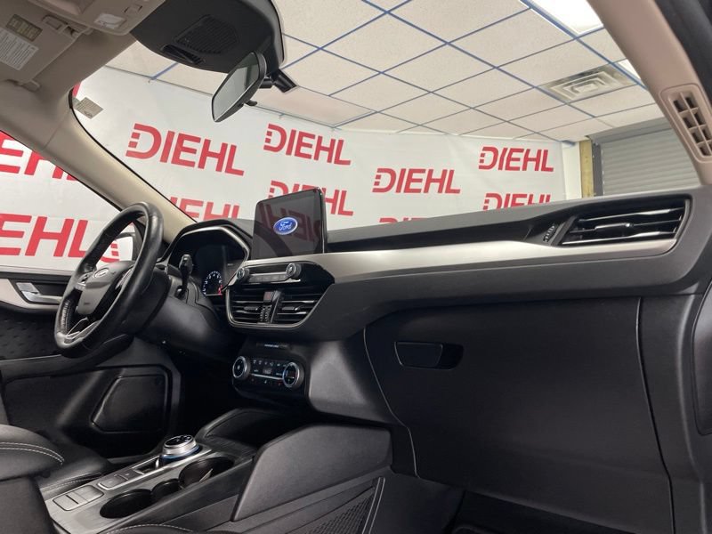Used 2020 Ford Escape SEL FWD image 14
