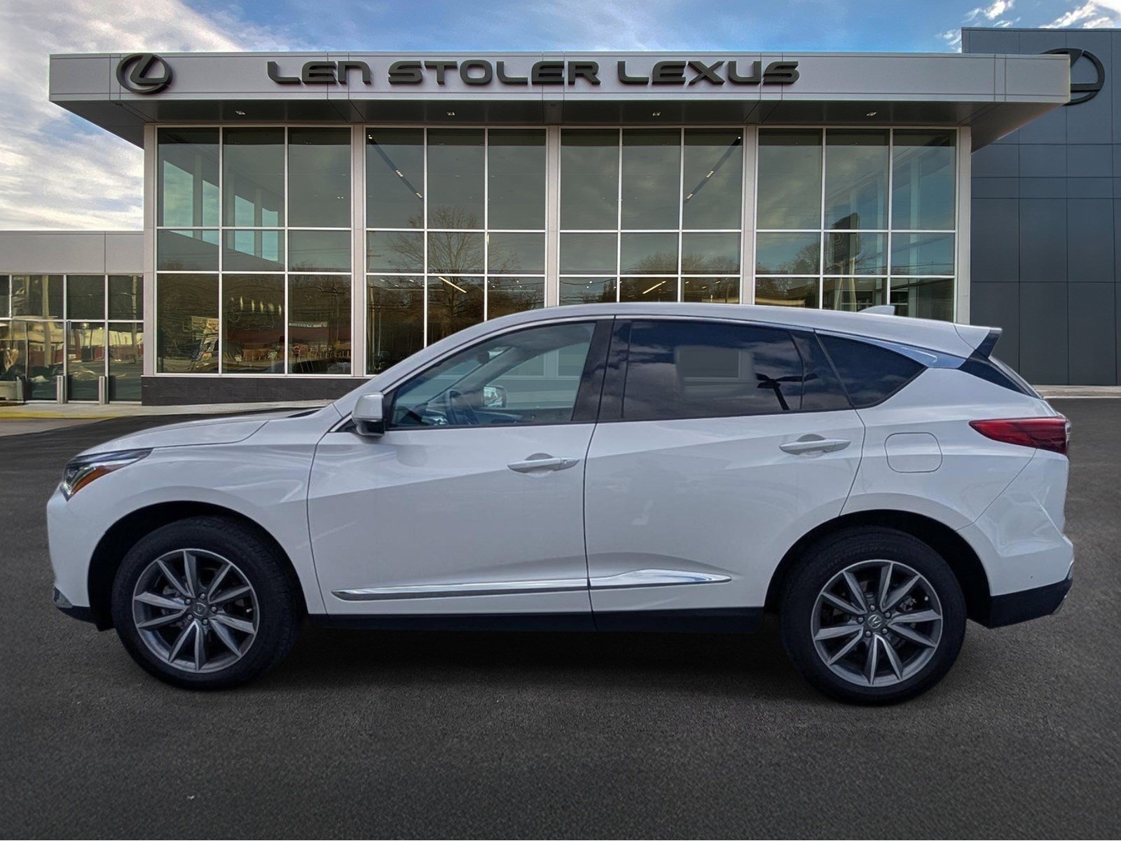 Used 2024 Acura RDX SH-AWD w/ Technology Package image 6