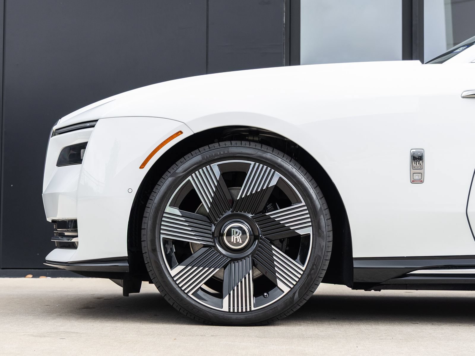 Used 2024 Rolls-Royce Spectre AWD/4WD image 13