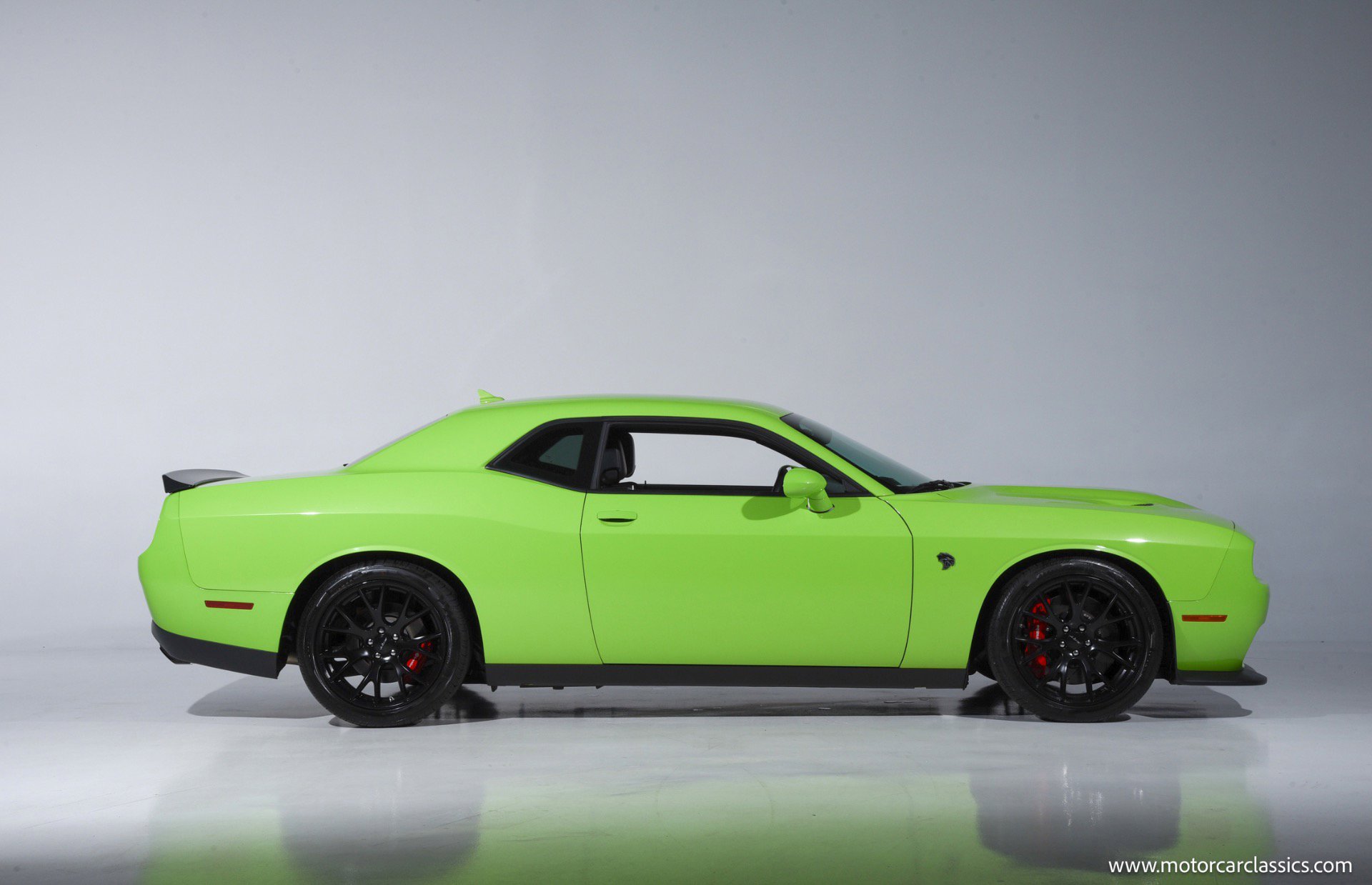 Used 2015 Dodge Challenger SRT Hellcat image 9