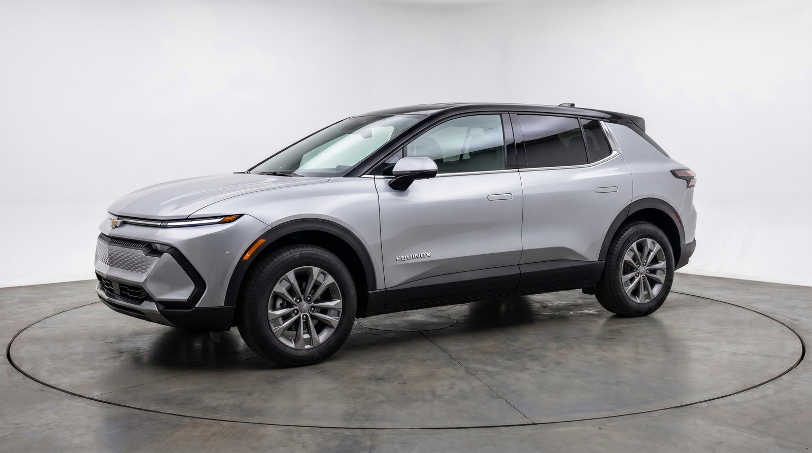 Used 2025 Chevrolet Equinox LT FWD image 3