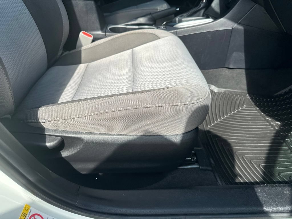 Used 2019 Toyota Corolla LE FWD image 26