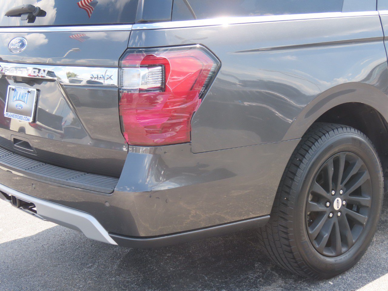 Used 2019 Ford Expedition Max Limited RWD image 12
