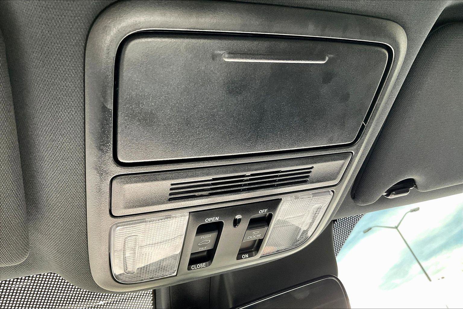 Used 2022 Honda Passport EX-L image 33