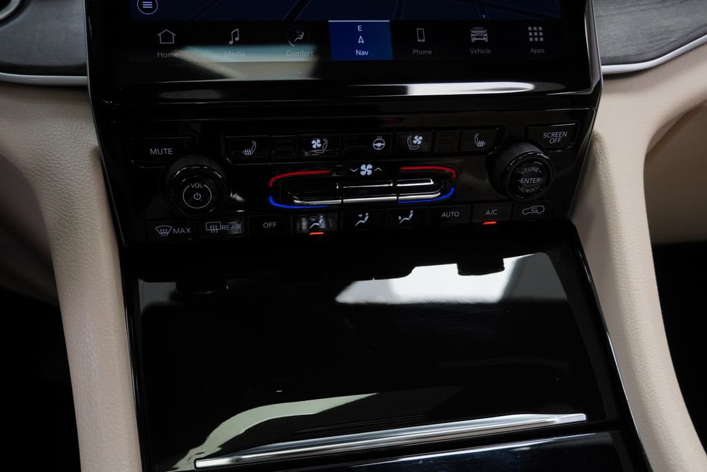 Certified 2022 Jeep Grand Cherokee Limited 4xe w/ Luxury Tech Group II AWD/4WD image 38