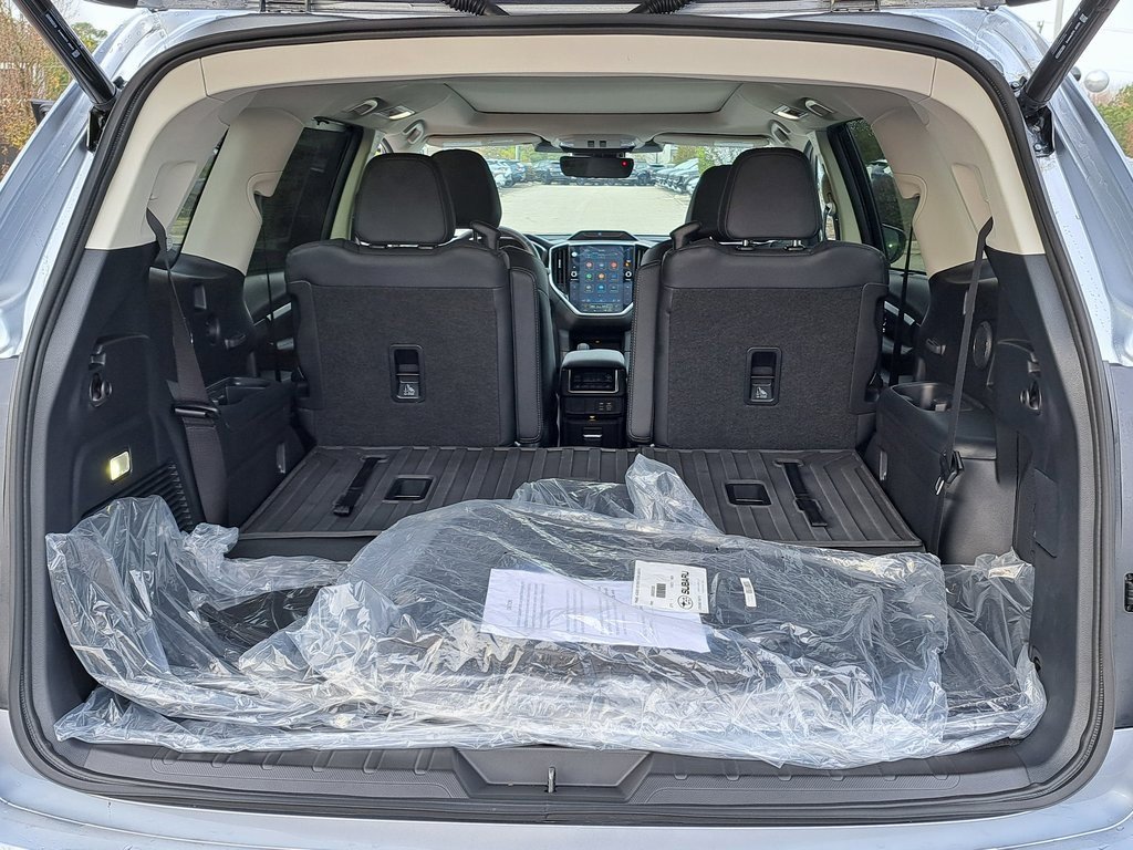 New 2025 Subaru Ascent Limited image 14