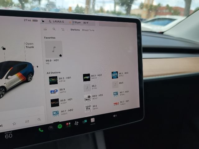 Used 2022 Tesla Model Y Long Range AWD/4WD image 16