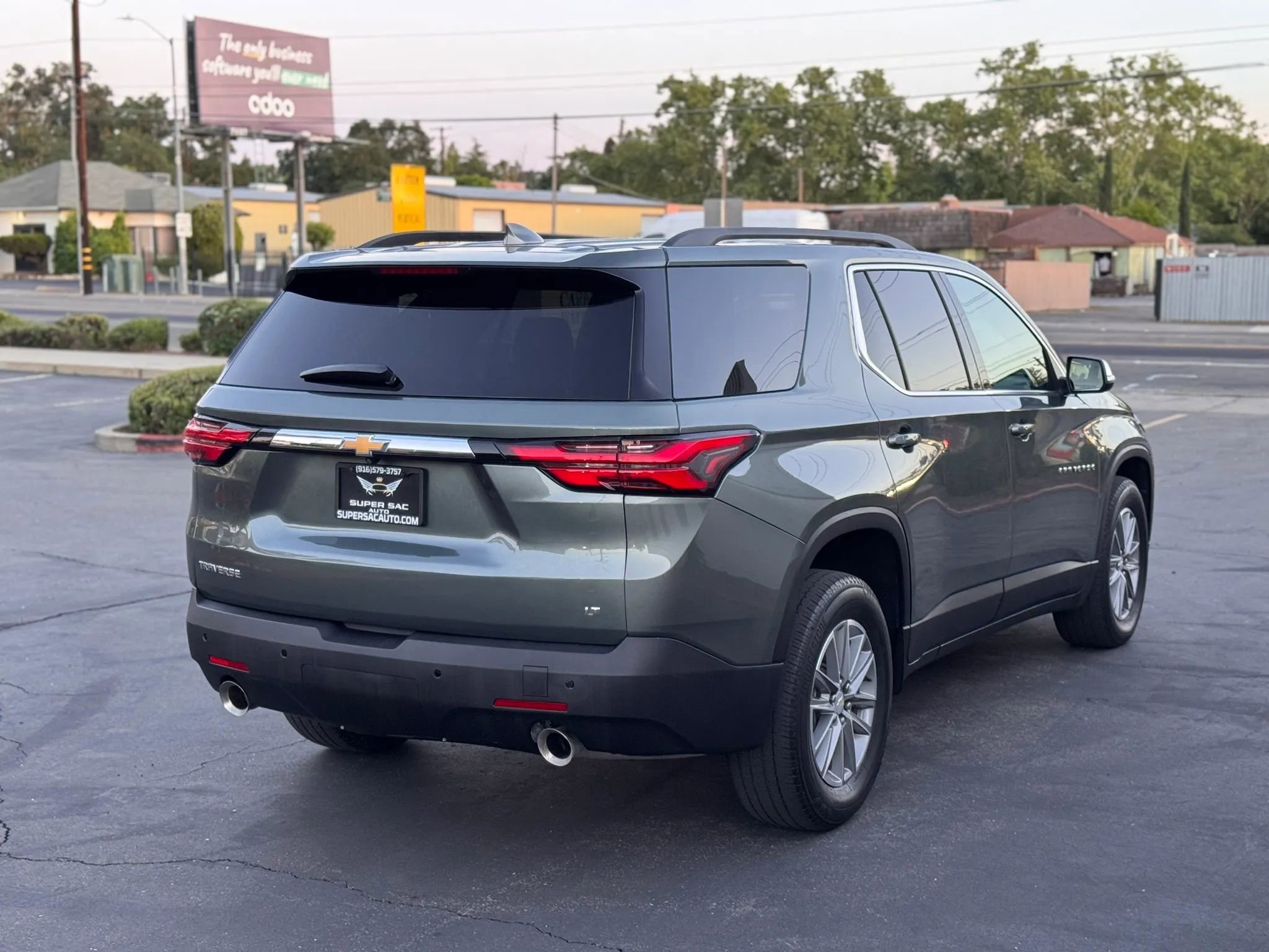 Used 2022 Chevrolet Traverse LT w/ LPO, Floor Liner Package image 6