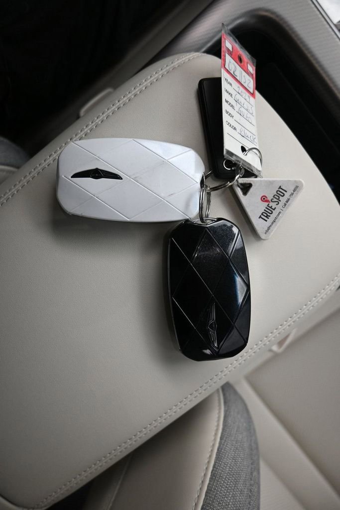 Used 2024 Genesis GV60 RWD image 11