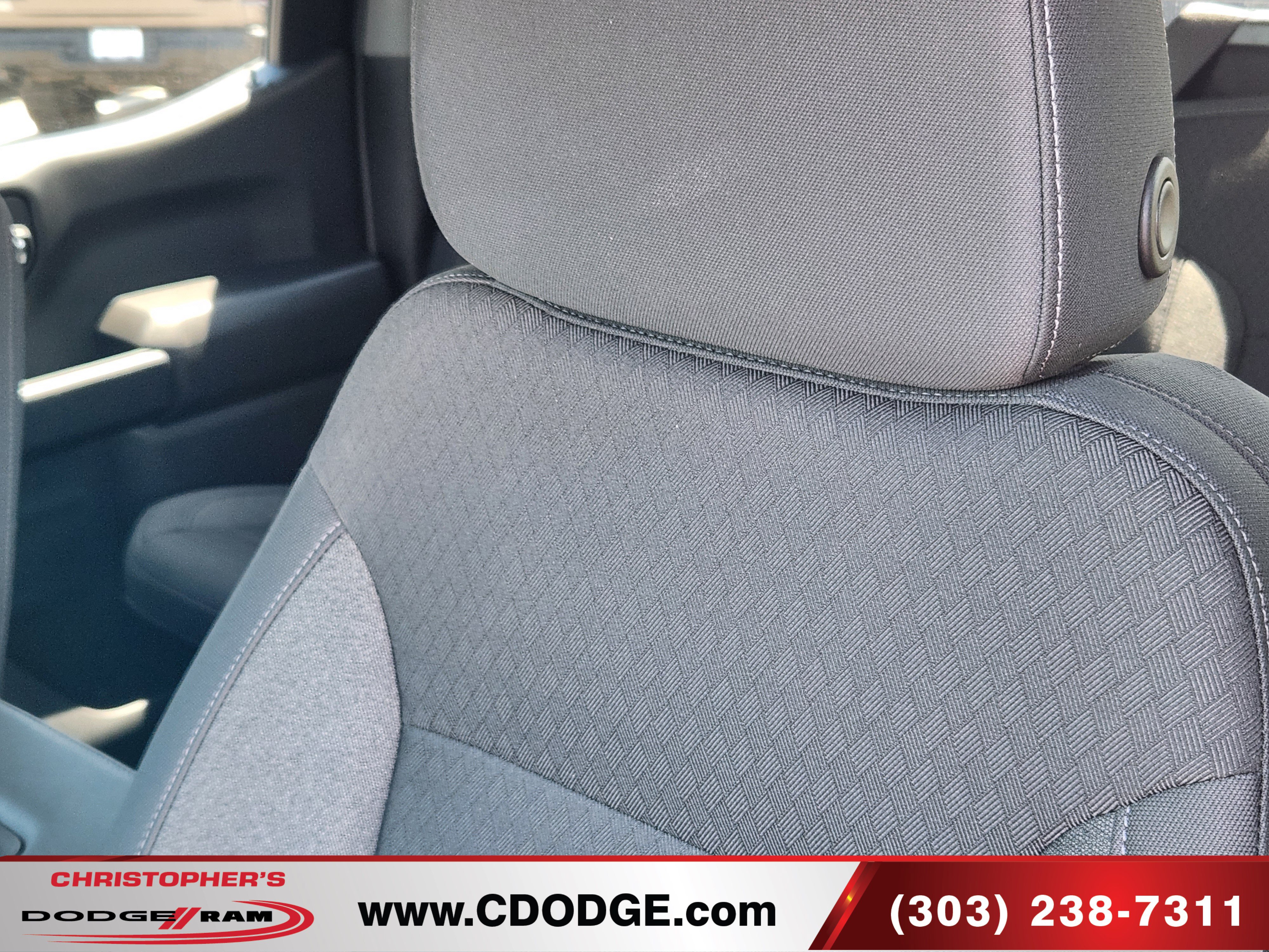 Used 2026 Chevrolet Silverado 1500 Custom w/ LPO, Dark Essentials Package AWD/4WD image 15