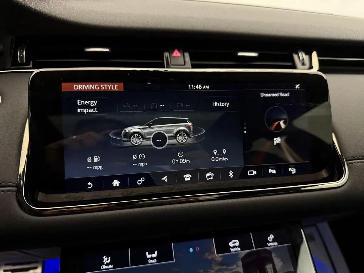 Used 2020 Land Rover Range Rover Evoque R-Dynamic SE AWD/4WD image 23