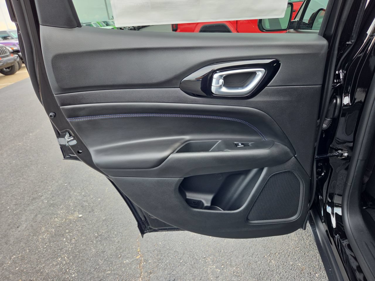 New 2026 Jeep Compass Latitude AWD/4WD image 13