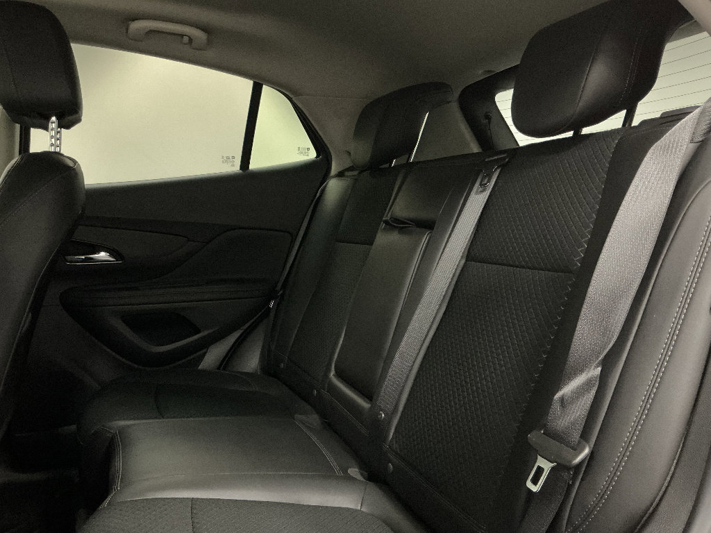 Used 2022 Buick Encore Preferred w/ Safety Package image 21