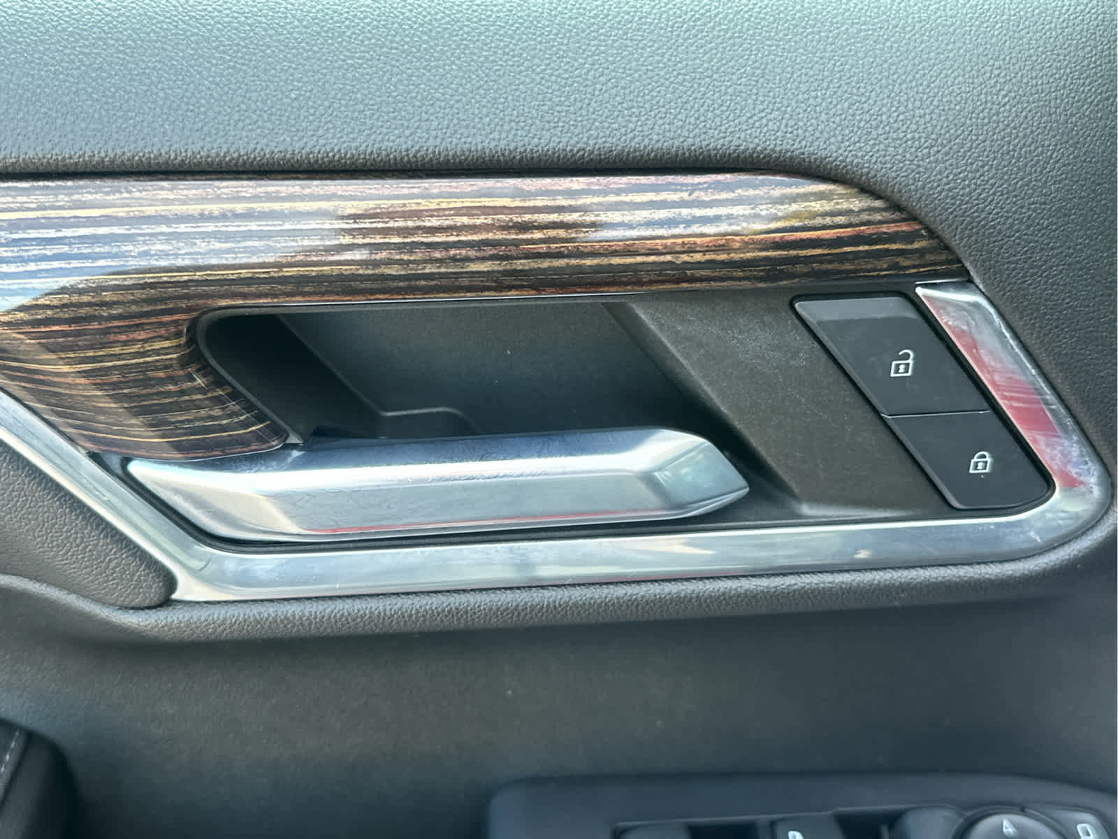 Used 2022 GMC Sierra 1500 Elevation image 25