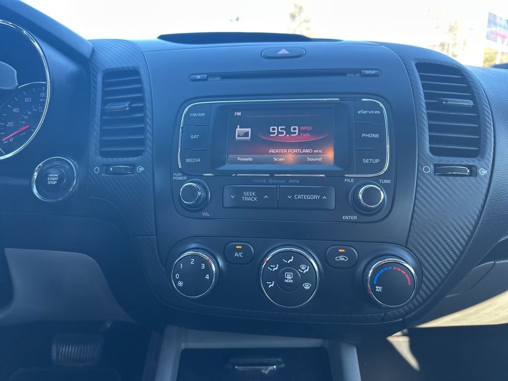 Used 2015 Kia Forte EX w/ EX Premium Package image 20