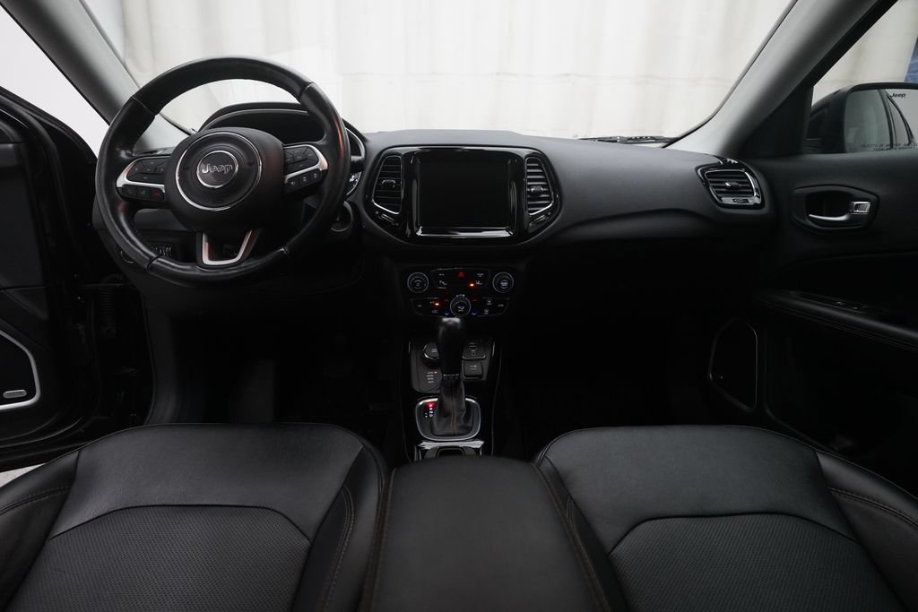 Used 2021 Jeep Compass Limited w/ Sun and Sound Group AWD/4WD image 5