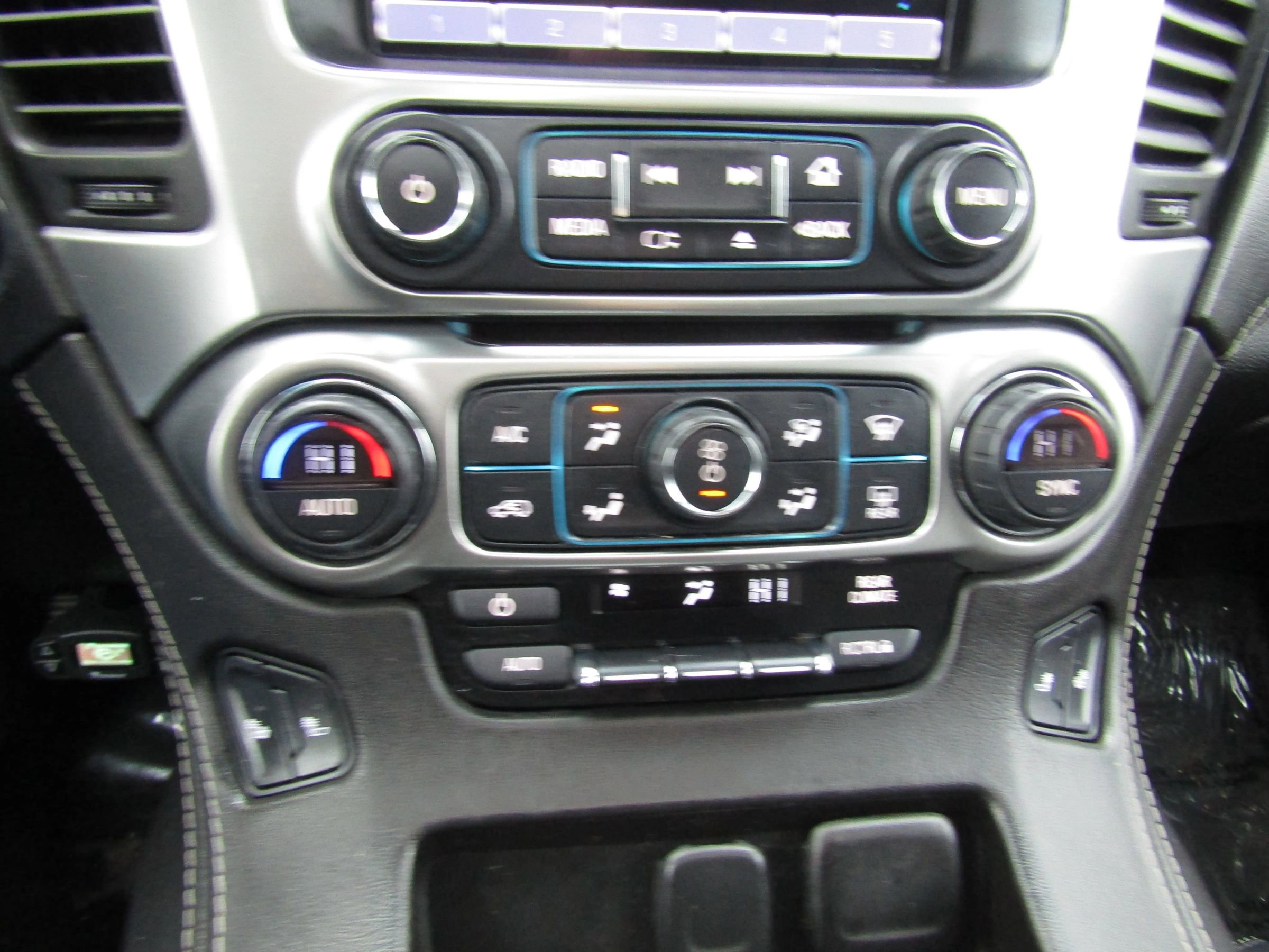 Used 2016 Chevrolet Tahoe LT image 29