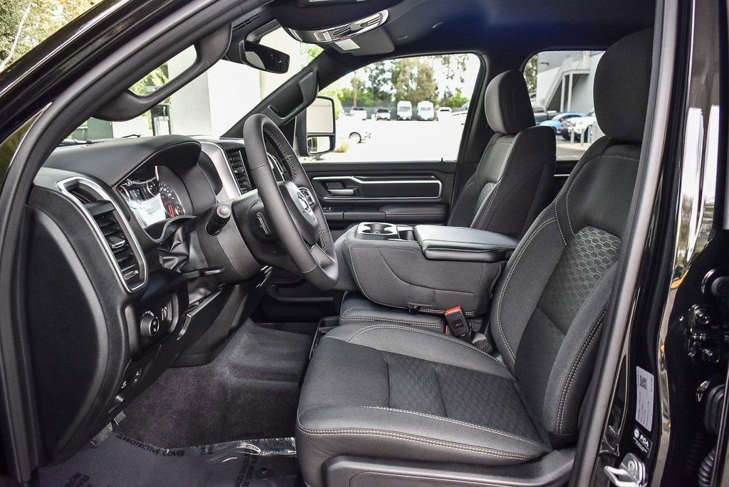 New 2026 RAM 1500 Big Horn AWD/4WD image 18