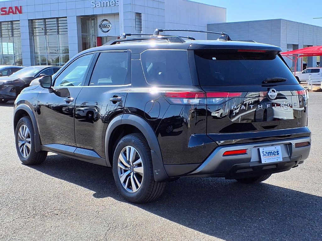New 2026 Nissan Pathfinder SL FWD image 5