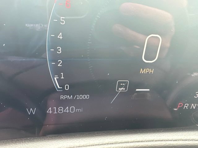 Certified 2025 Cadillac XT4 Premium Luxury AWD/4WD image 9