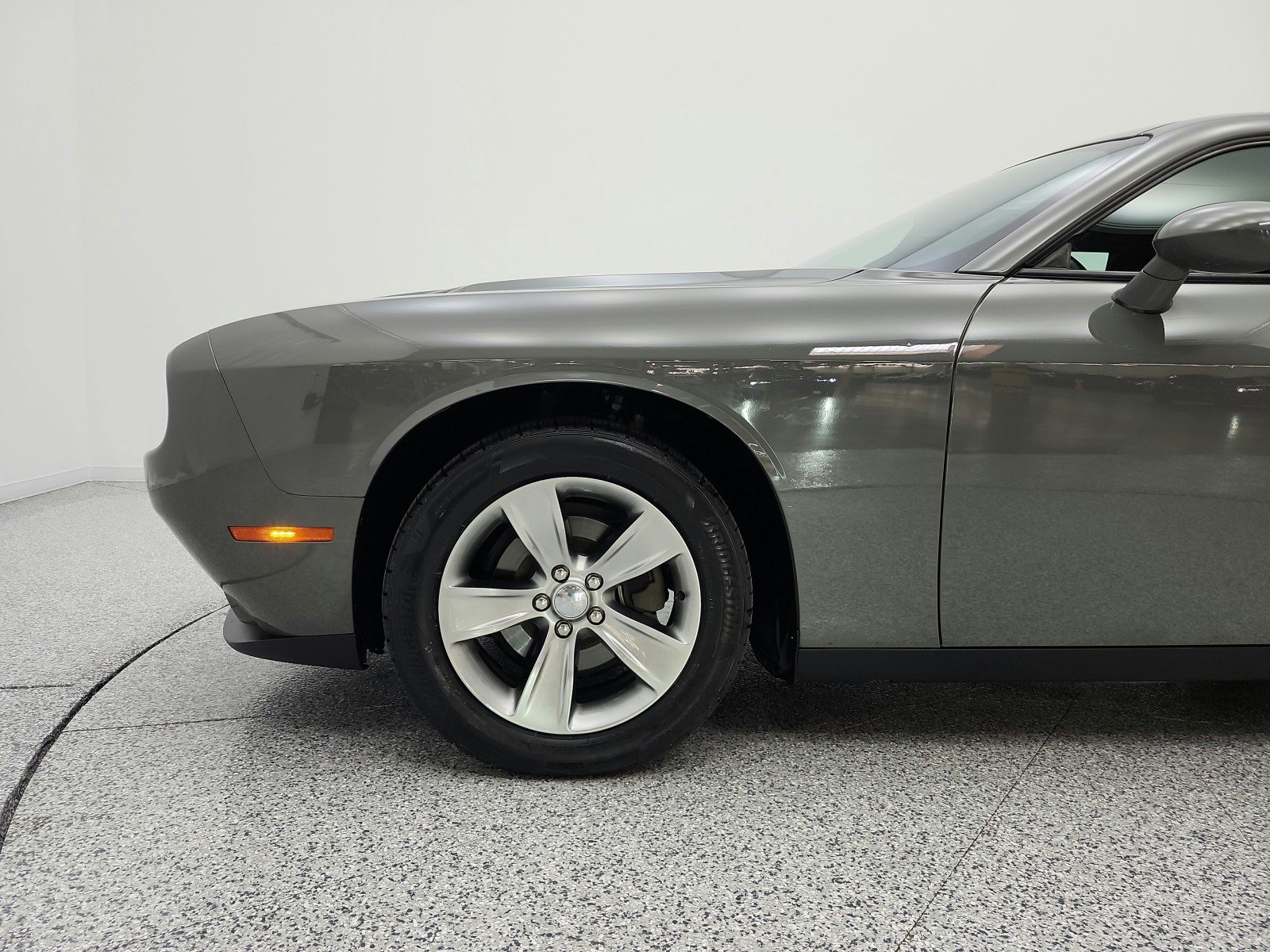 Used 2019 Dodge Challenger SXT RWD image 21