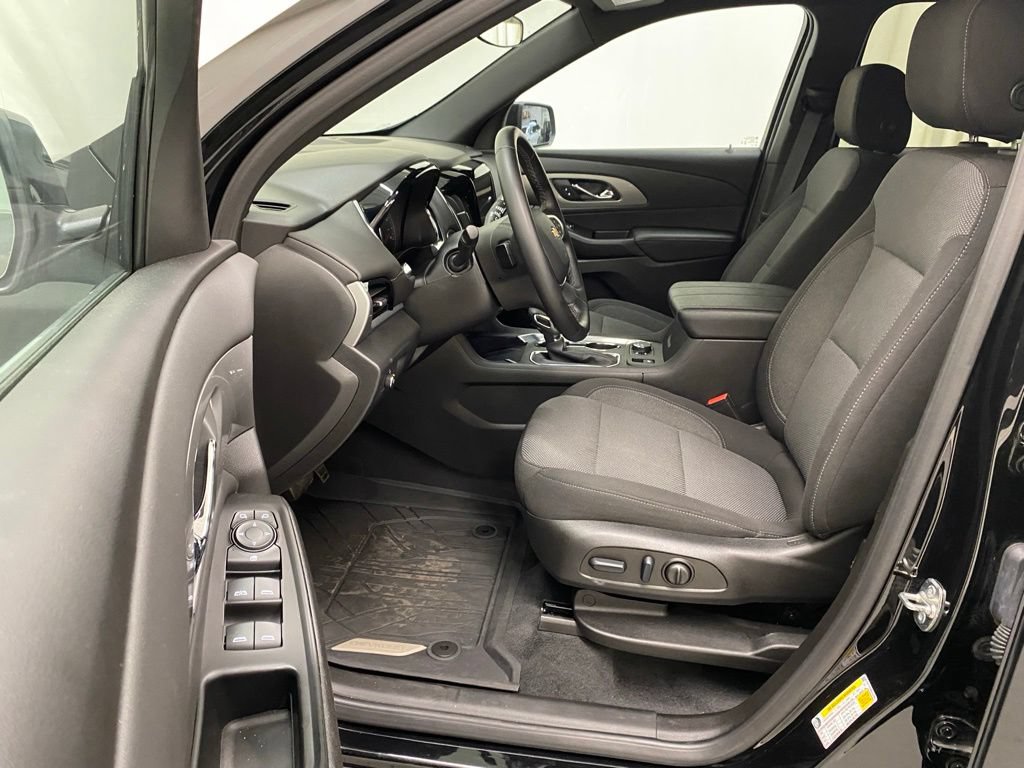 Used 2024 Chevrolet Traverse LT w/ LPO, Floor Liner Package AWD/4WD image 14