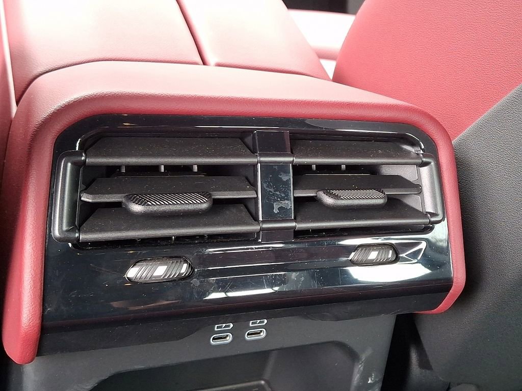 Certified 2025 BMW i5 M60 w/ Executive Package image 11