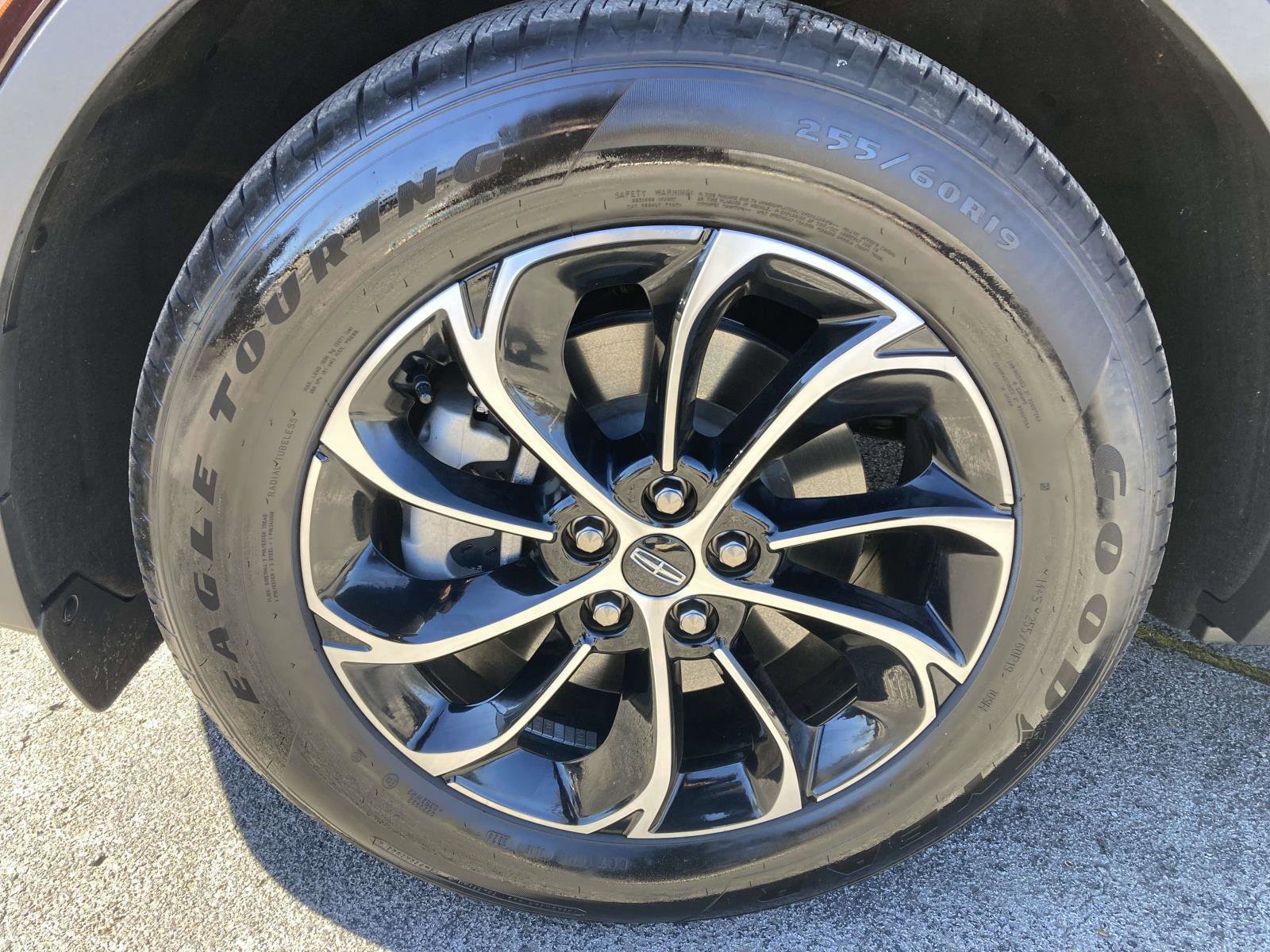 Certified 2025 Lincoln Nautilus Premier w/ Equipment Group 102A image 14