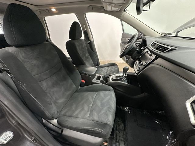 Used 2015 Nissan Rogue SV w/ SV Premium Package image 23