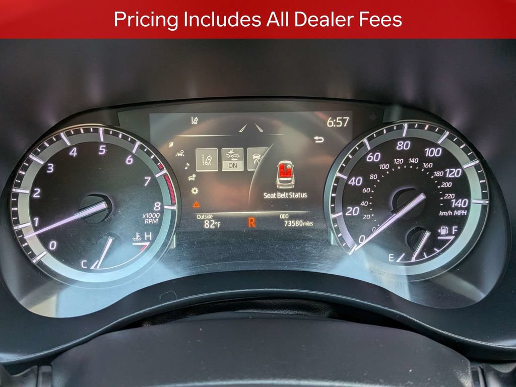 Used 2022 Toyota Highlander XLE FWD image 30