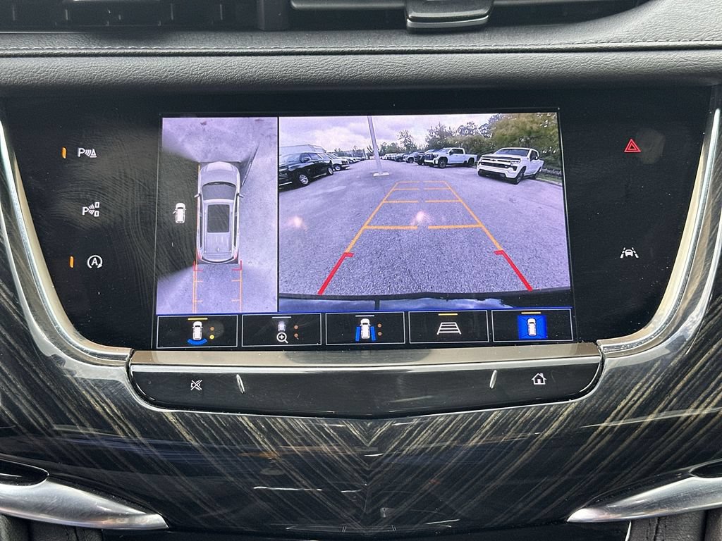 Certified 2023 Cadillac XT6 Premium Luxury w/ Technology Package FWD image 15