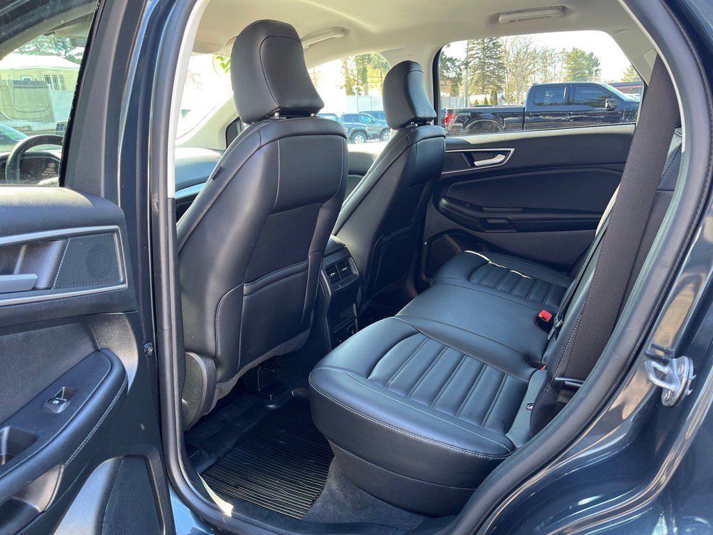 Used 2024 Ford Edge SEL w/ Convenience Package image 10