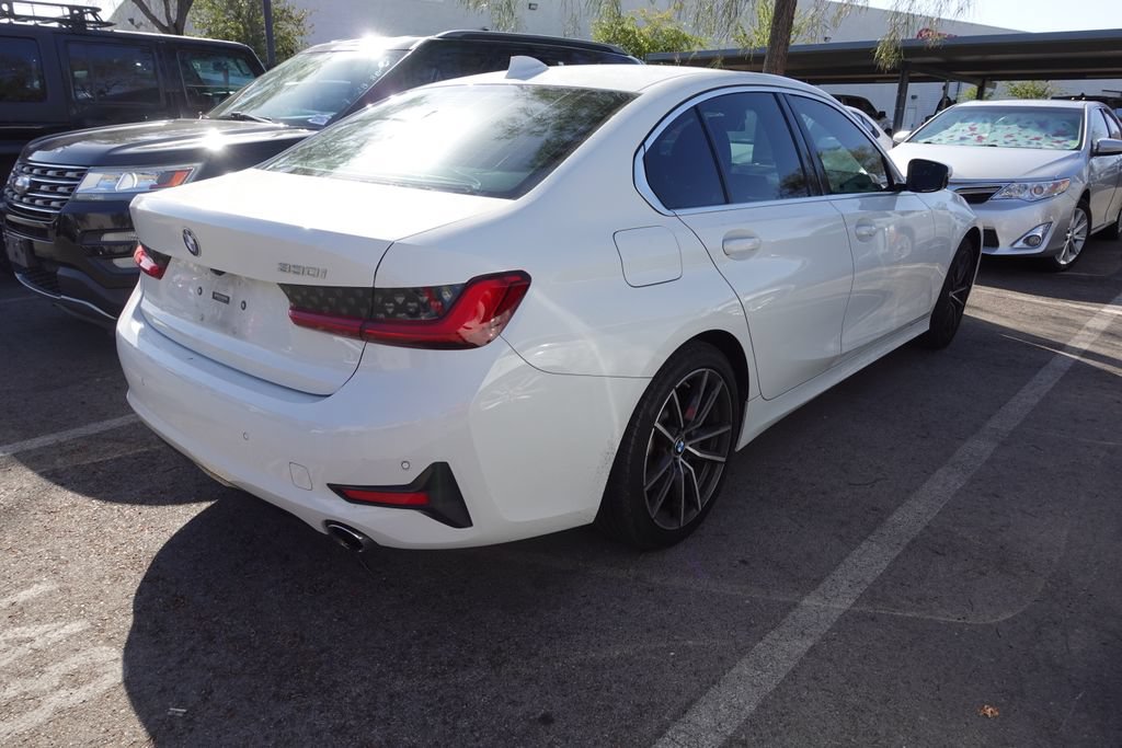 Used 2020 BMW 330i Sedan w/ Driving Assistance Package RWD image 3
