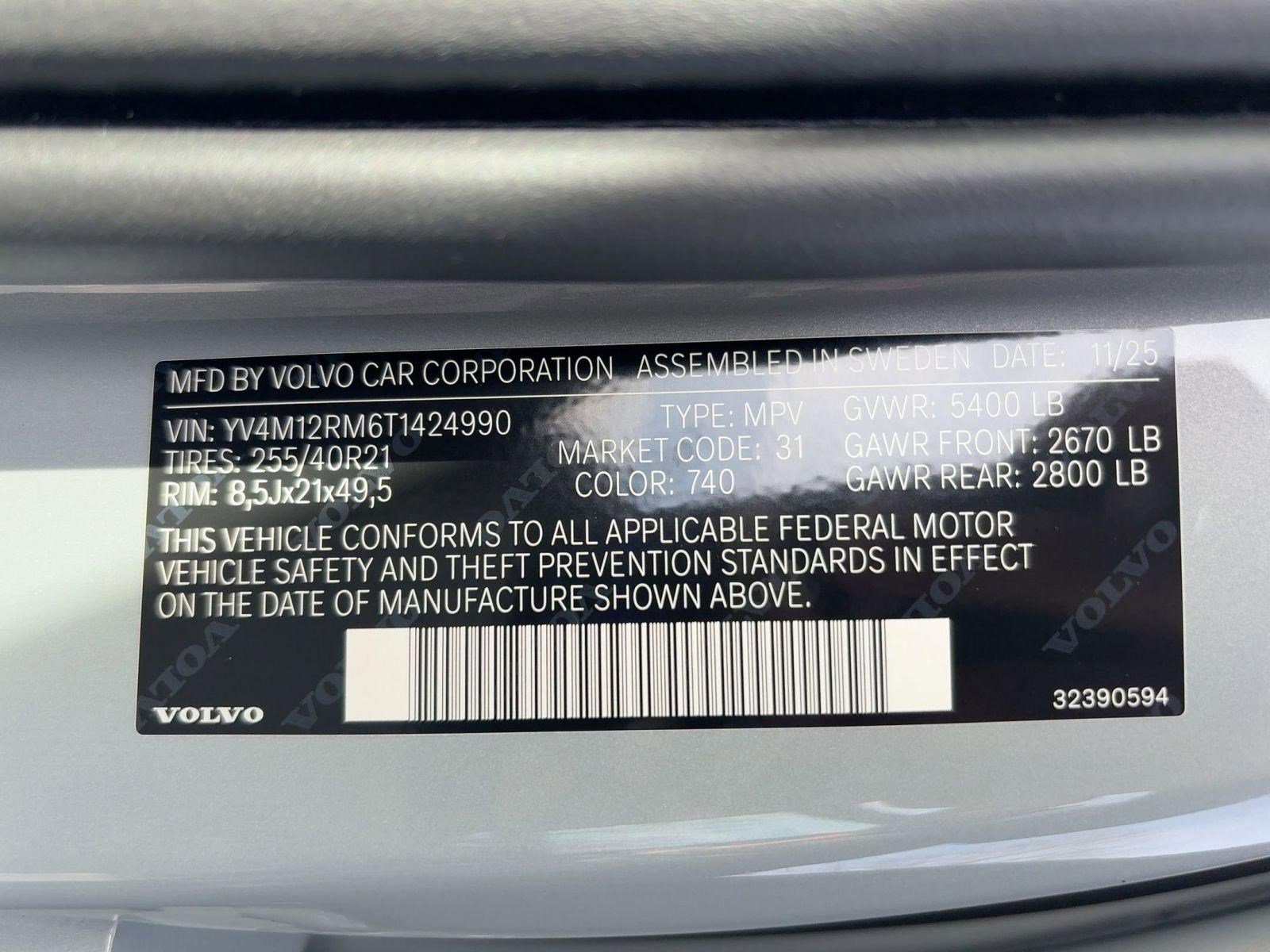 New 2026 Volvo XC60 B5 Ultra w/ Climate Package image 19