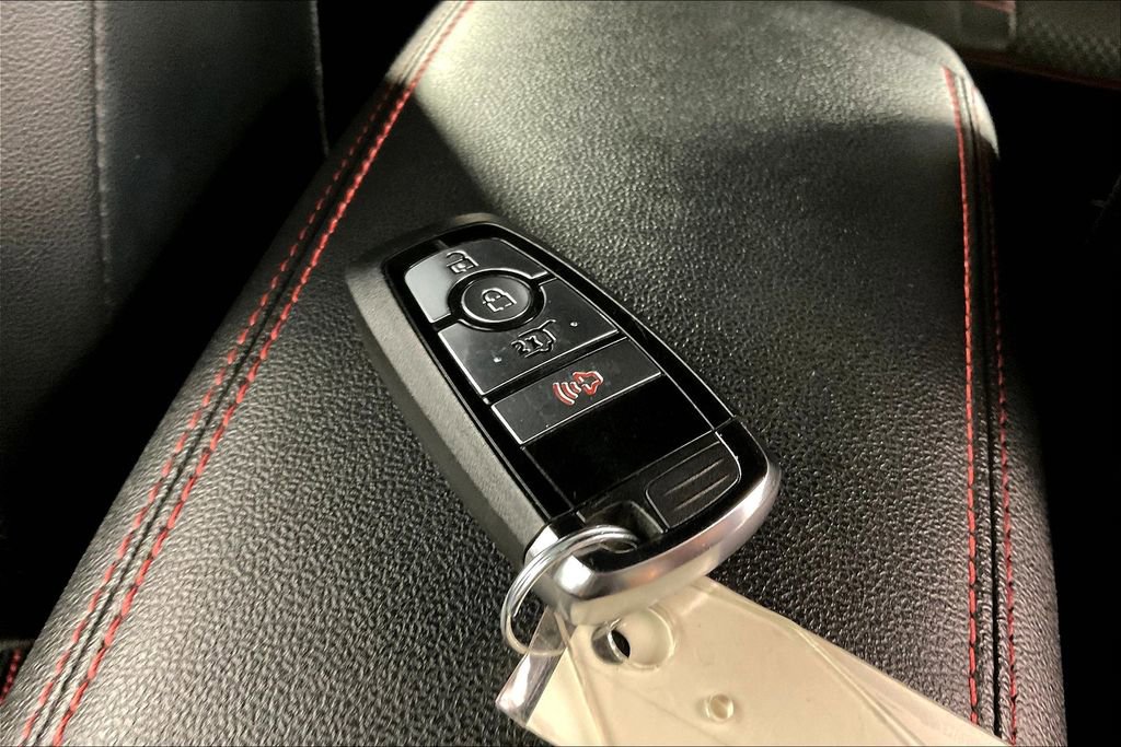 Used 2023 Ford Escape ST-Line image 14