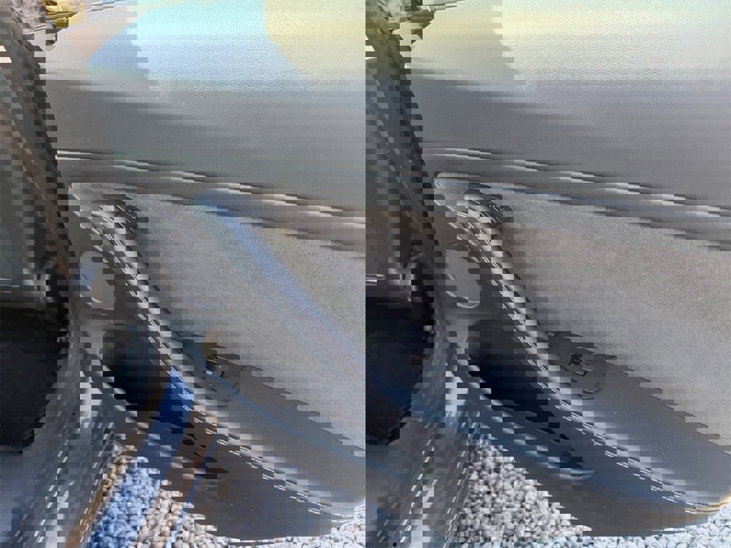 Used 2023 Tesla Model 3 Standard Range image 28