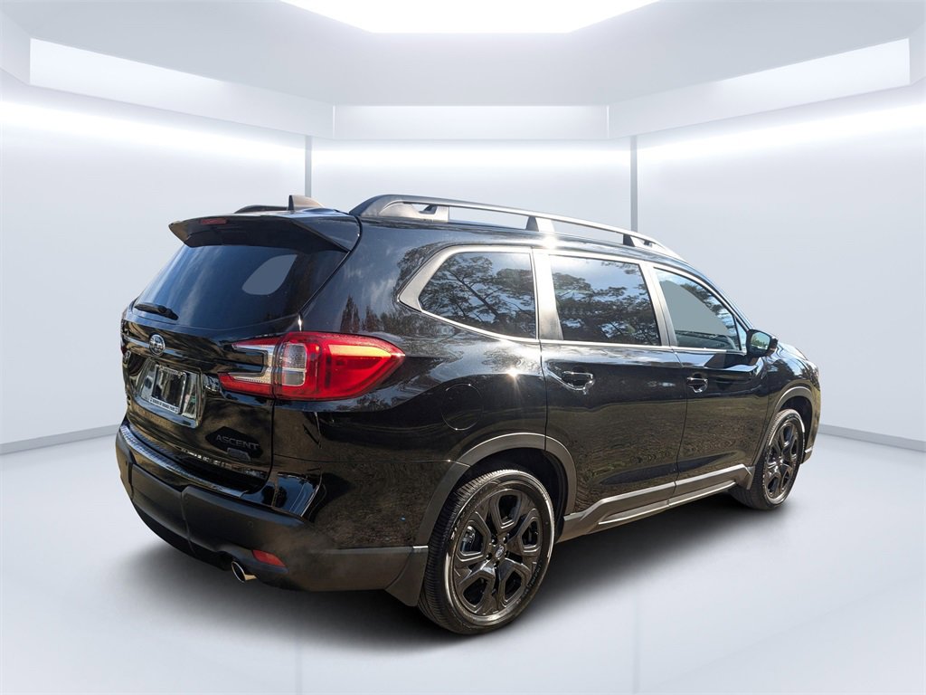 Certified 2025 Subaru Ascent Bronze Edition w/ Onyx Package image 3