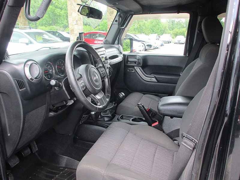 Used 2012 Jeep Wrangler Unlimited Sport image 10