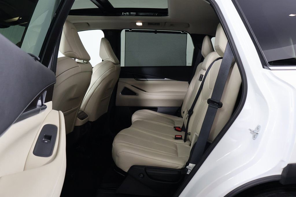 Used 2023 INFINITI QX60 Sensory w/ Vision Package image 11