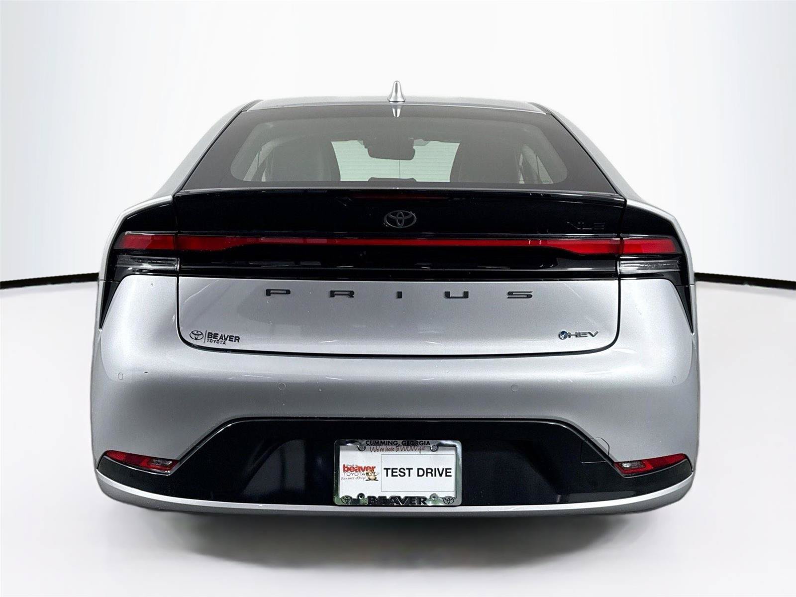 Certified 2025 Toyota Prius XLE FWD image 12