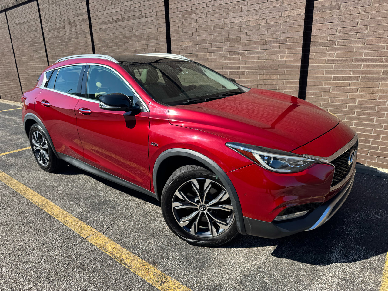 Used 2018 INFINITI QX30 Premium w/ Navigation Package image 36