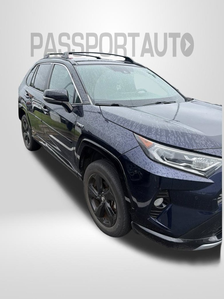 Used 2020 Toyota RAV4 XSE AWD/4WD image 2