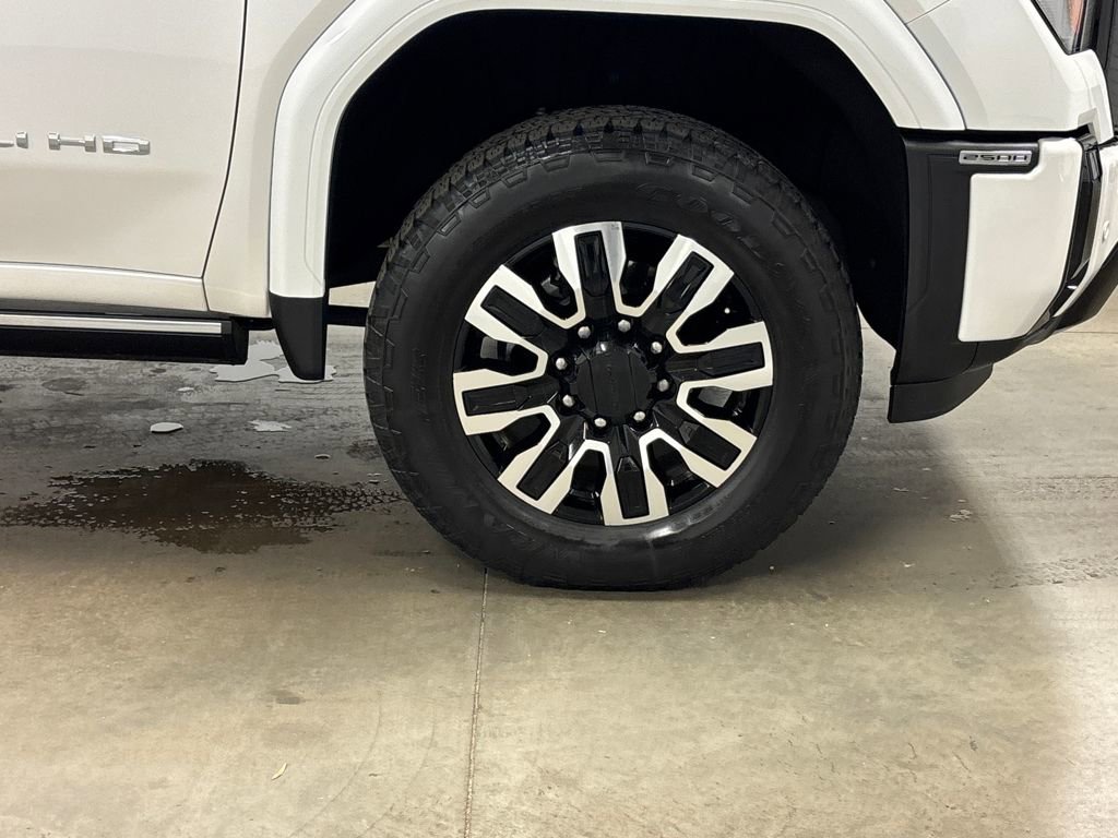 Certified 2025 GMC Sierra 2500 Denali Ultimate image 23