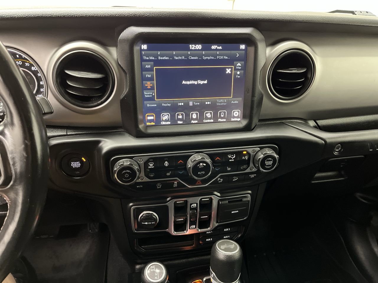 Used 2021 Jeep Wrangler Unlimited Sport AWD/4WD image 17