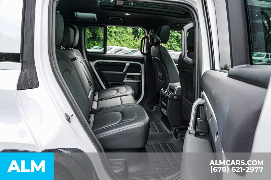 Used 2024 Land Rover Defender 110 X-Dynamic SE AWD/4WD image 22