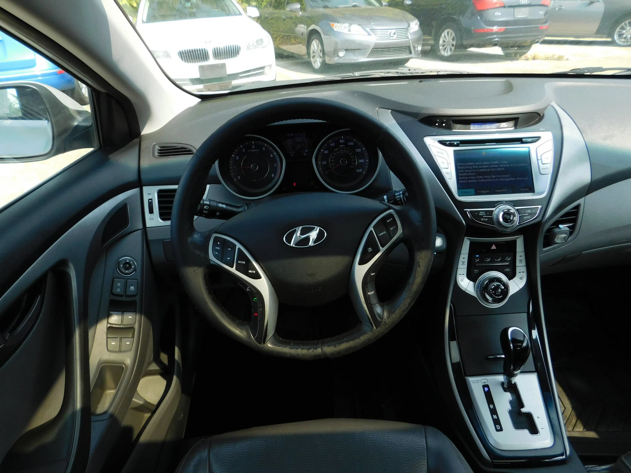 Used 2011 Hyundai Elantra Limited w/ Premium Pkg 5 FWD image 12