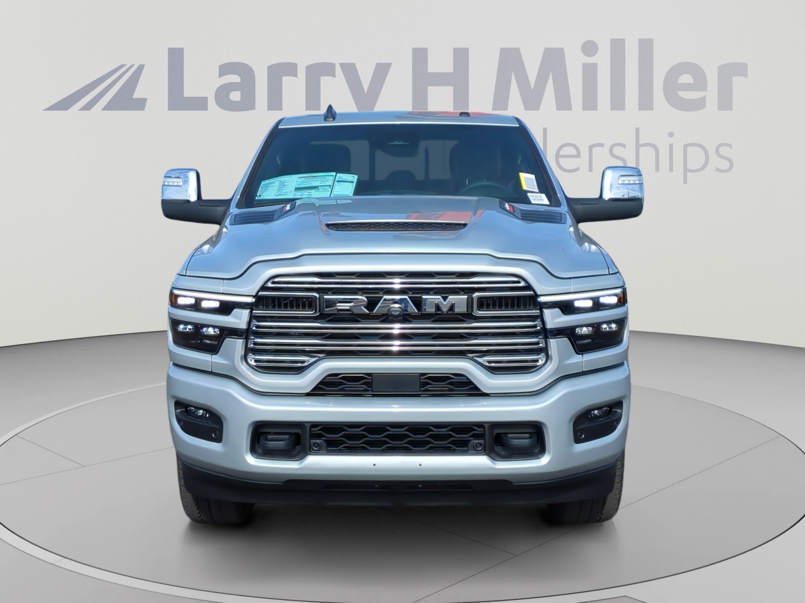 New 2026 RAM 2500 Laramie w/ Sport Appearance Package AWD/4WD image 8