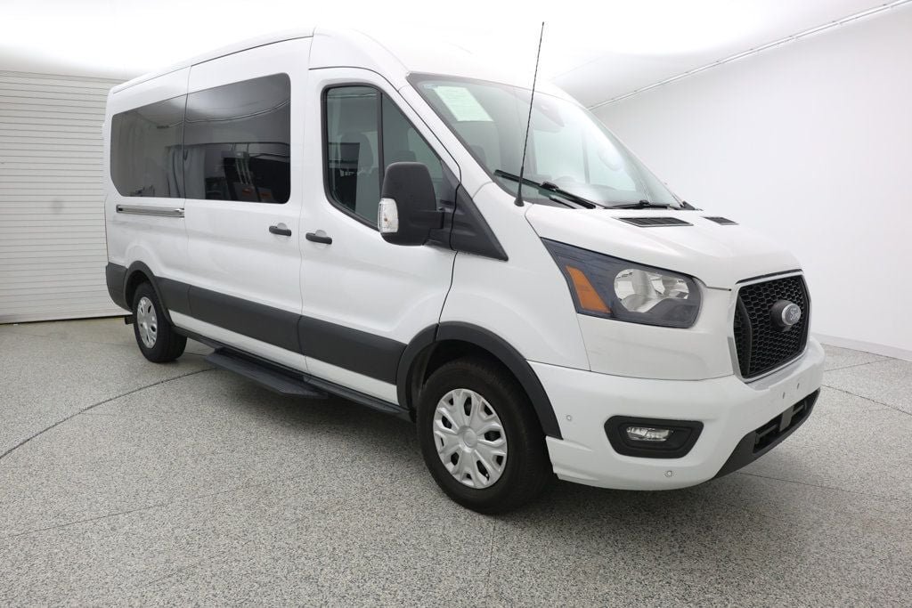 Used 2023 Ford Transit 350 XLT RWD image 2