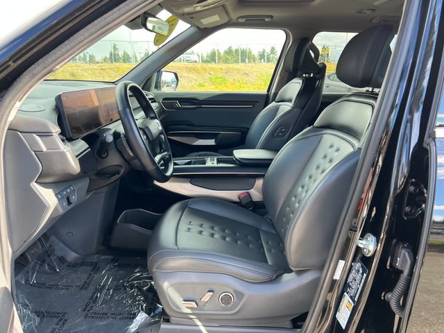 Used 2024 Kia EV9 Wind image 16